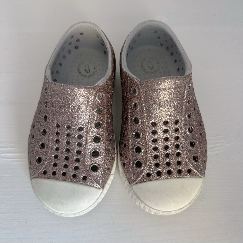 Native Shoes Kids Glitter Slip-On Water Shoes in Rose Gold